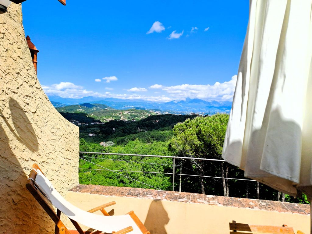 casa storica nel borgo caste'- ForYou- Vista-turismo rigenerativo - turismo lento - stay hamlet liguria