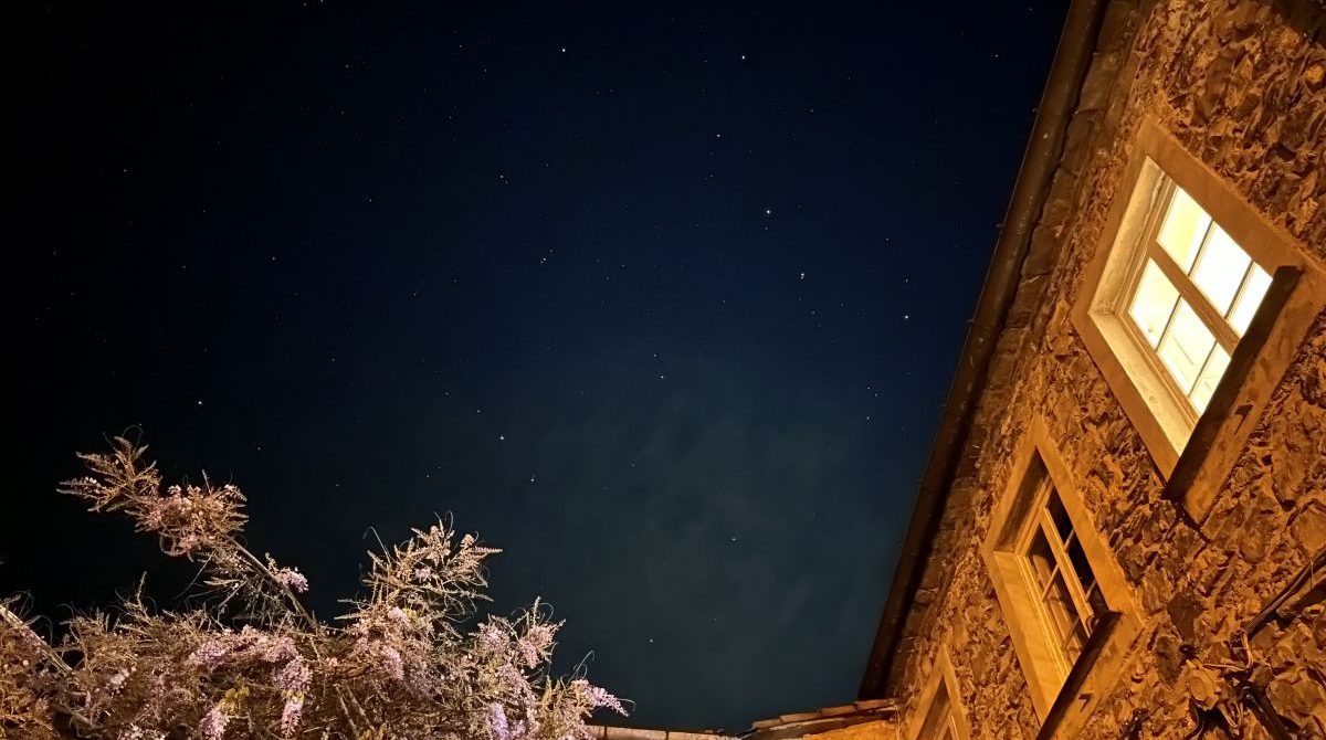 lo spettacolo del cielo di Castè. Le tante stelle e le lucciole